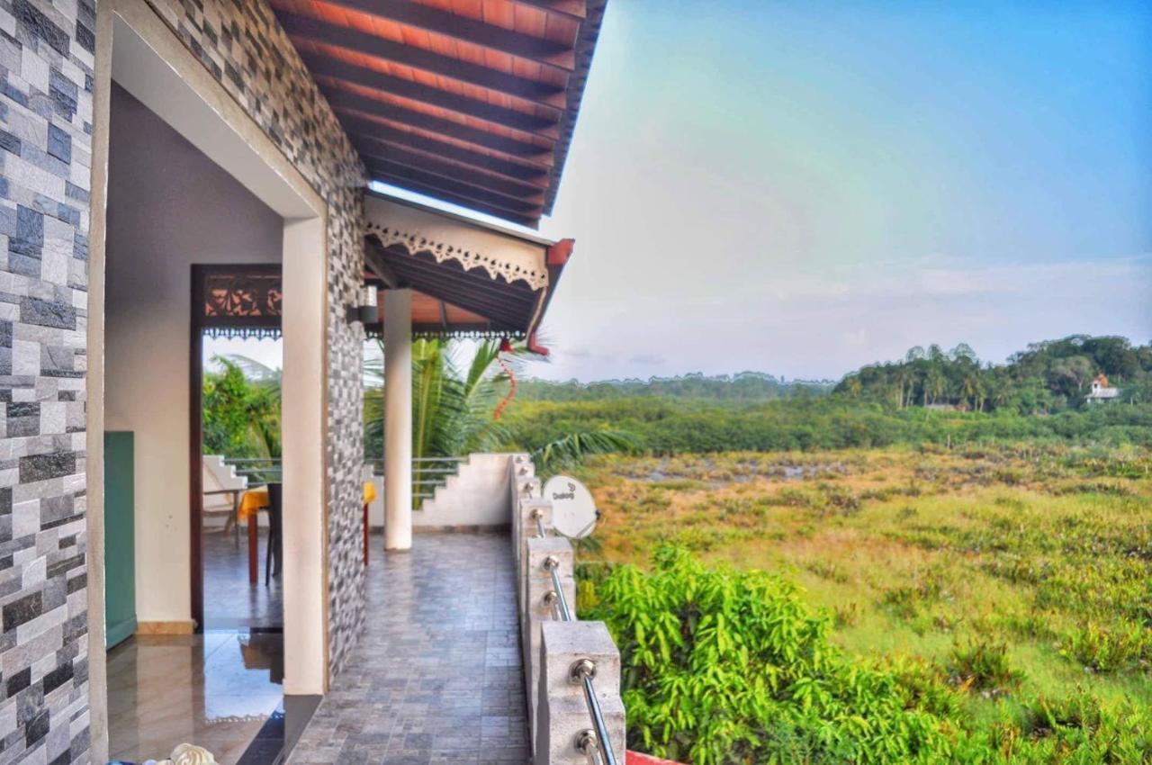 Deutsche Villa Hikkaduwa Buitenkant foto