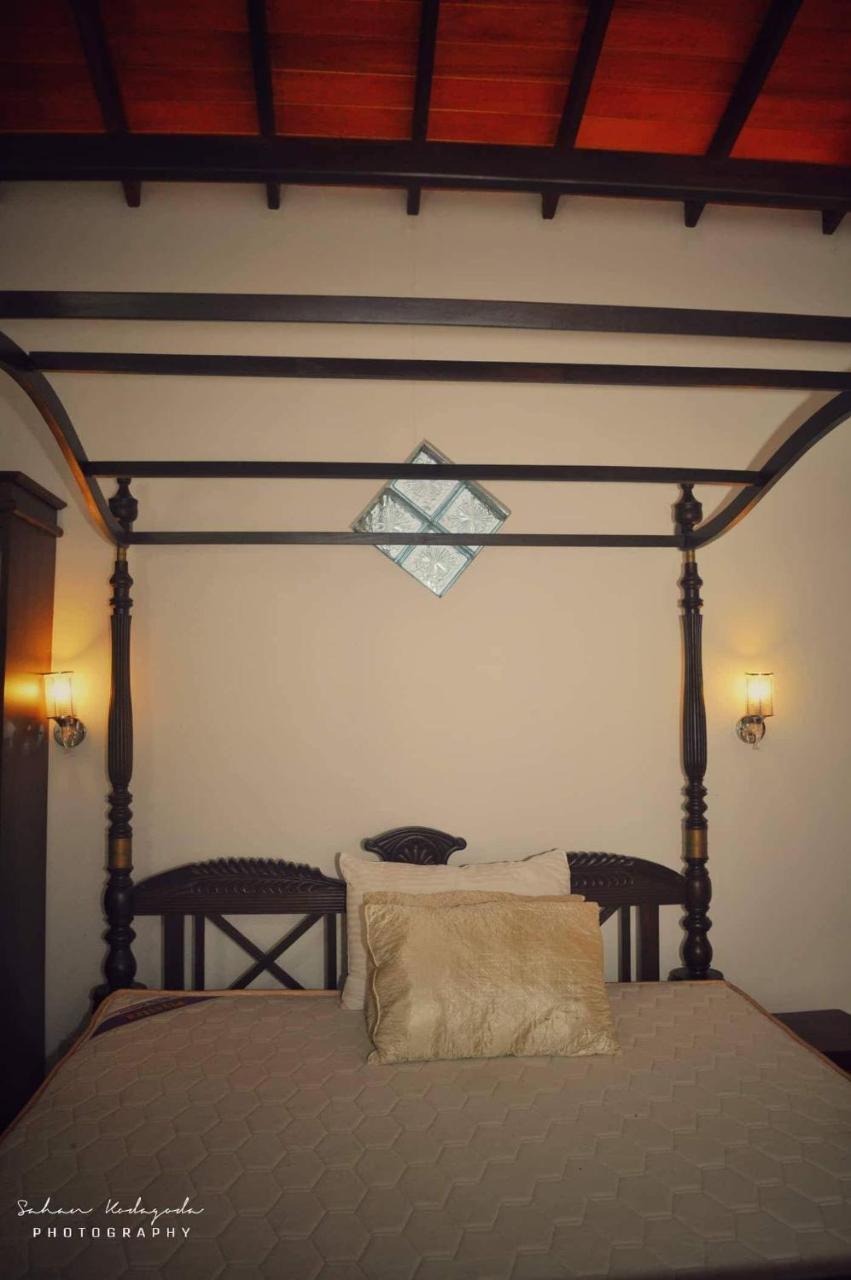 Deutsche Villa Hikkaduwa Buitenkant foto